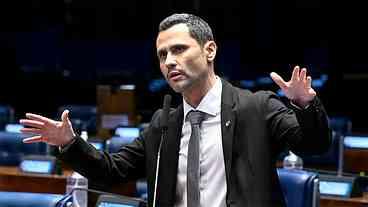Cleitinho tenta reverter decisão contra candidatura, mas chances caem