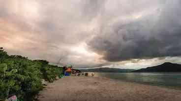 Sul do Brasil entra em alerta para chuva forte e ventania