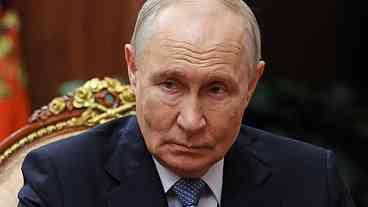 Putin eleva tensão e ameaça navios ocidentais