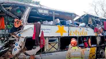Acidente com ônibus, em Petrópolis, deixa 10 vítimas fatais