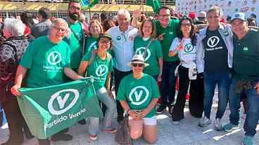 PV comparece ao lançamento da candidatura de Lula e promete apoio total