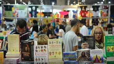 Projeto da Bienal quer aproximar brasileiros da leitura
