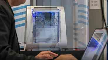 Senai passa a usar novo computador quântico educacional