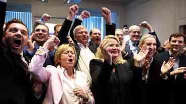 Boca de urna aponta avanço da AfD e pressiona Merz
