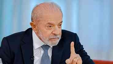 Lula busca votos entre os eleitores mais idosos, para decidir as eleições