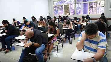 Provas de português para estrangeiros têm início no país