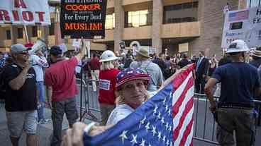 Latinos do Arizona rompem com Trump: ‘Ele nos traiu’
