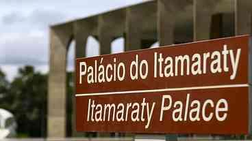 Itamaraty aconselha cautela com Trump, mas descarta ação...