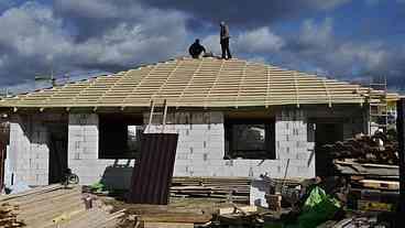 Esforços de reconstrução da Ucrânia avançam em meio à guerra