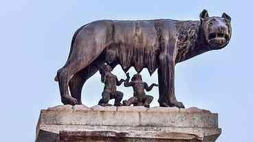 Roma completa 2.776 anos e ganha medalha comemorativa