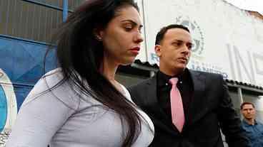 Prisão de Monique Medeiros é mantida em audiência de custódia