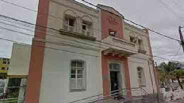 Polícia prende falso cineasta por extorsão e estelionato em Saquarema