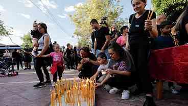 Sérvios declaram luto por mortos durante tiroteio em Kosovo