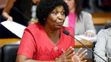 Benedita lamenta que esquerda não foi capaz de formar uma frente, no Rio de Janeiro