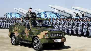 Xi Jinping assina ordem de mobilização militar