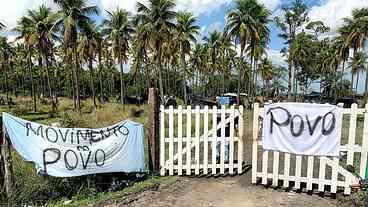 PM do Rio cerca acampamento em Itaguaí, para despejo de mais de 500 pessoas