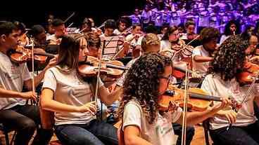 Orquestra Sinfônica Juvenil Carioca faz homenagem ao rock