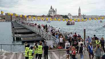 Veneza promove medidas contra turismo predatório