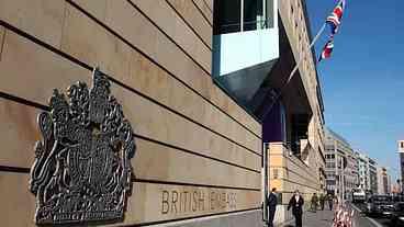 Polícia da Alemanha prende britânico suspeito de espionar para a Rússia