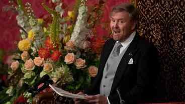 Rei da Holanda encomenda investigação sobre passado colonial