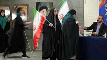 Iranianos votam em segundo turno da eleição presidencial