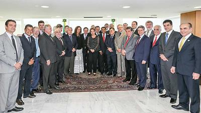 frente-golpe.jpg