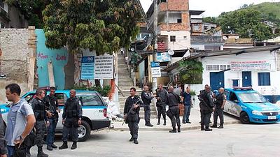 policia9.jpg