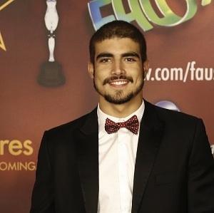 16mar2014-caio-castro-prestigiou-a-18-edicao-do-premio-melhores-do-ano-concedido-pelo-programa-domingao-do-faustao-1395003562655_300x4201.jpg