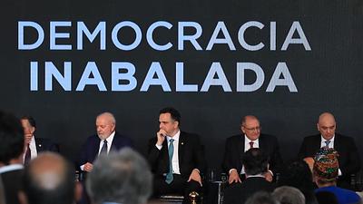 democracia-inabalada.jpg