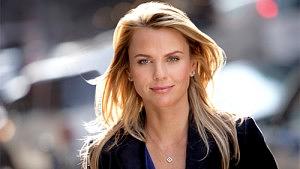 laralogan1-300x169.jpg