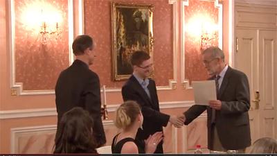 snowden-premio.jpg