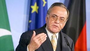 khursheedmehmoodkasuri-300x169.jpg