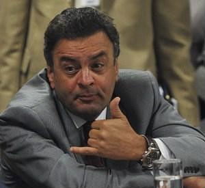 aecio-anuncio.jpg