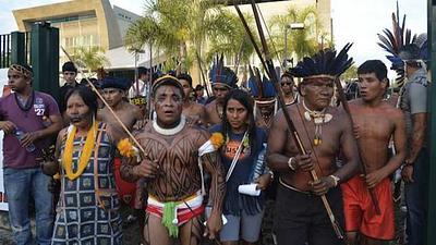 indigenas.jpg