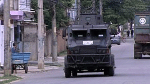 coreia-favela-300x168.gif