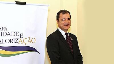 amb-ricardo-costa.jpg