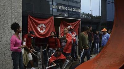 manifestantes.jpg