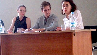 snowden-russia2.jpg