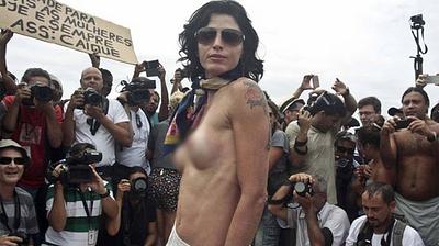toplessaco.jpg