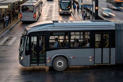 Pneus-entram-na-conta-do-transporte-coletivo-Diuvlgacao-rotated.jpg