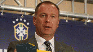 mano-menezes-selecao-4501-300x168.gif