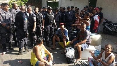 policiamoradores.jpg