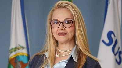 claudia-mello.jpg
