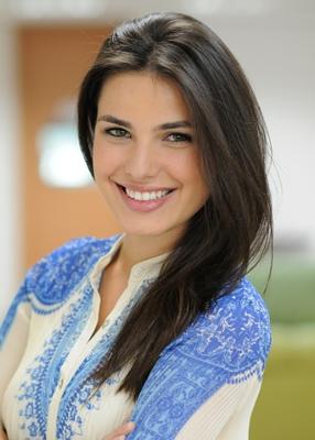 fev2014-a-atriz-thais-melchior-que-era-da-globo-fara-a-protagonista-de-vitoria-novela-da-record-1392212788272_300x420.jpg