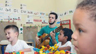 musicaescola2.gif