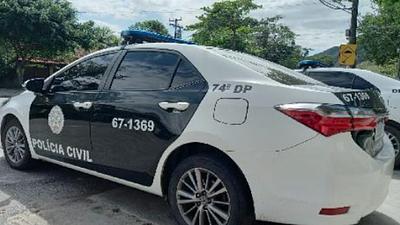 policiario.jpg