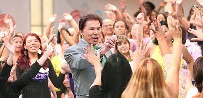 2008-o-apresentador-silvio-santos-oferece-dinheiro-para-a-plateia-1380575803051_615x300.jpg
