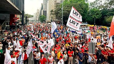 protesto-6x1-1.jpg