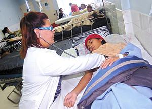 La-sala-de-emergencia-permanece-inundada-de-ninos-que-presentan-sintomas-del-dengue-hemorragico.-Imparables-los-casos-de-dengue-y-malaria-en-Honduras_noticia_full.jpg