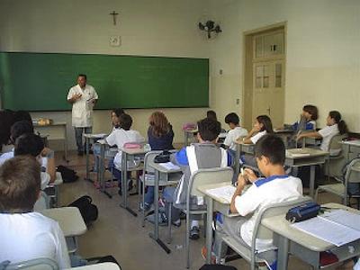 escolas.jpg